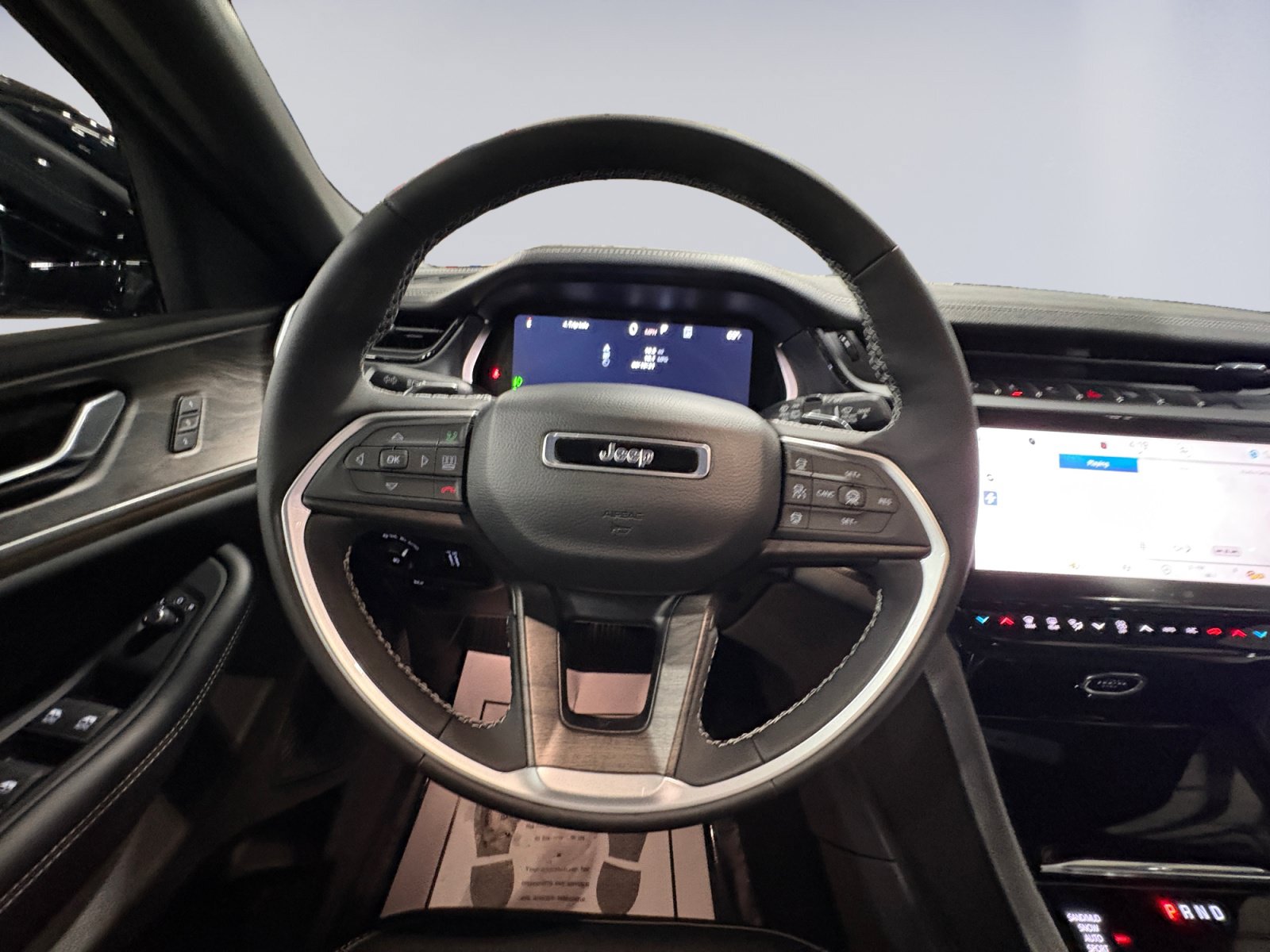 New 2027 Jeep Grand Cherokee Limited AWD/4WD image 12