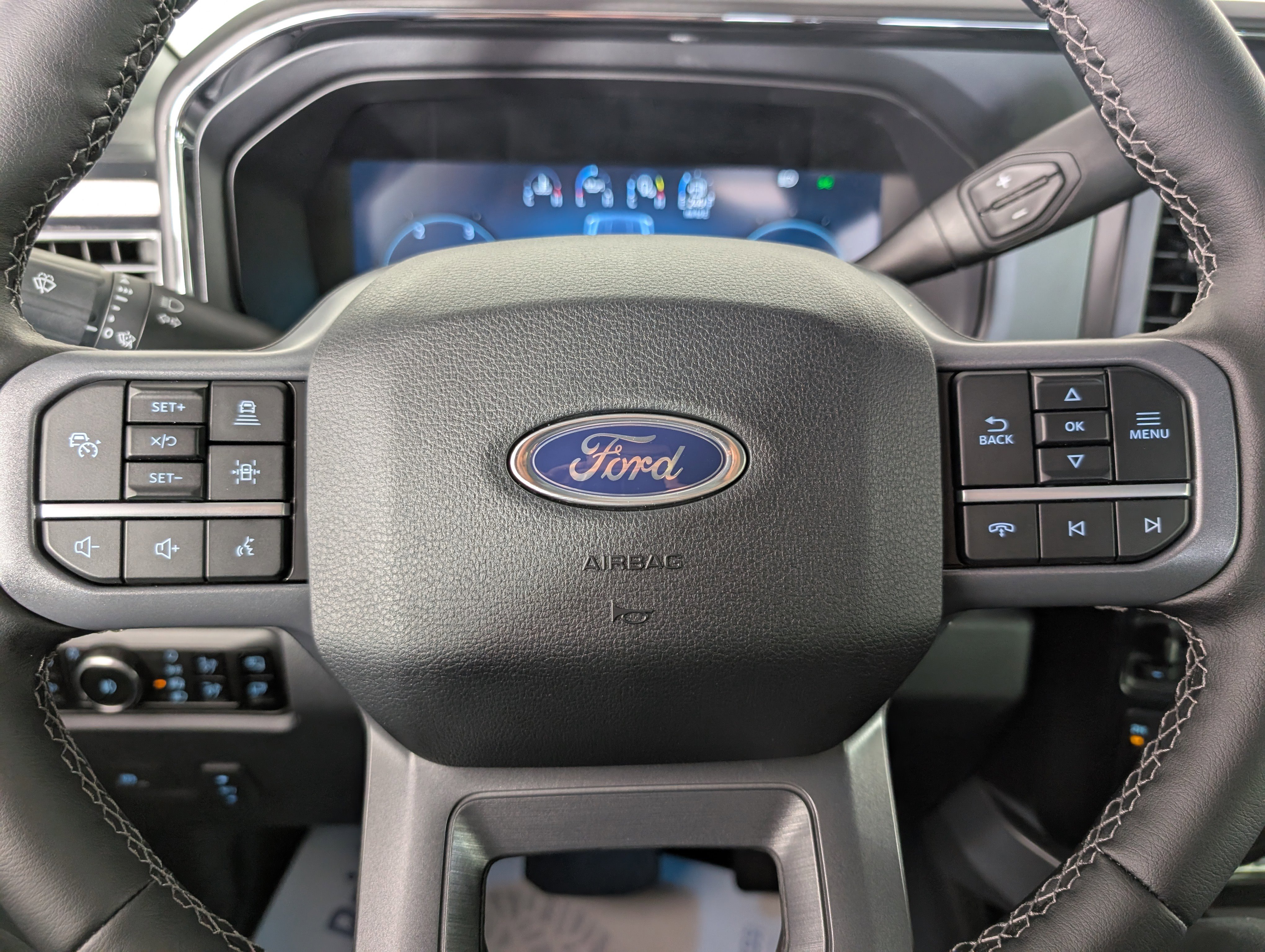 New 2025 Ford F350 Lariat w/ Lariat Ultimate Package image 12