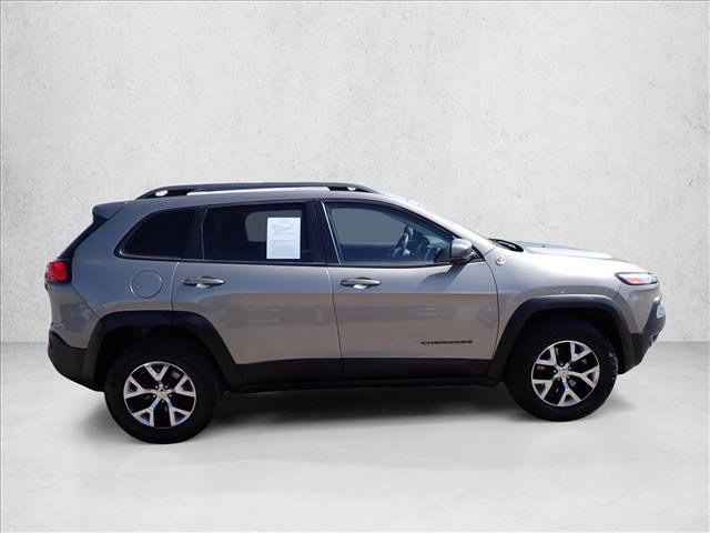 Used 2016 Jeep Cherokee Trailhawk w/ Comfort/Convenience Group AWD/4WD image 5