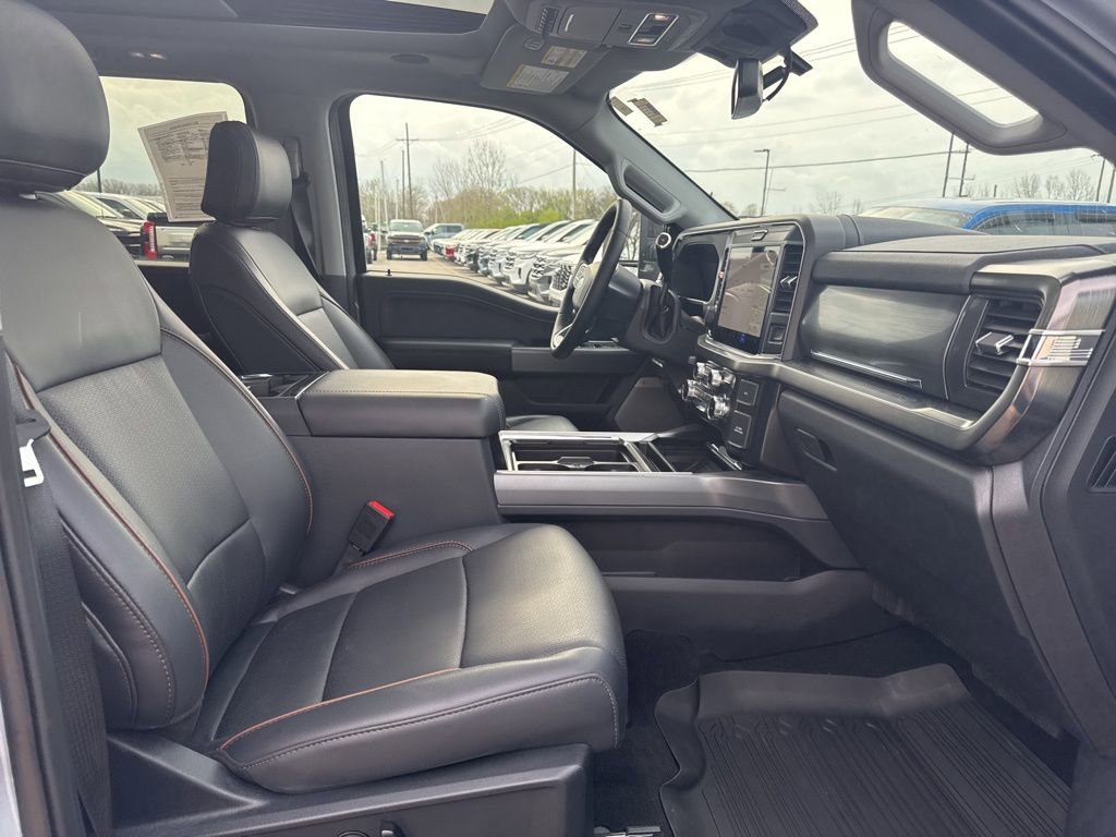 Used 2025 Ford F350 Lariat w/ Lariat Ultimate Package AWD/4WD image 41