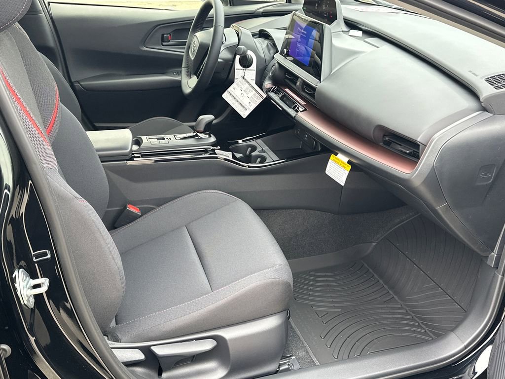 New 2026 Toyota Prius SE image 10