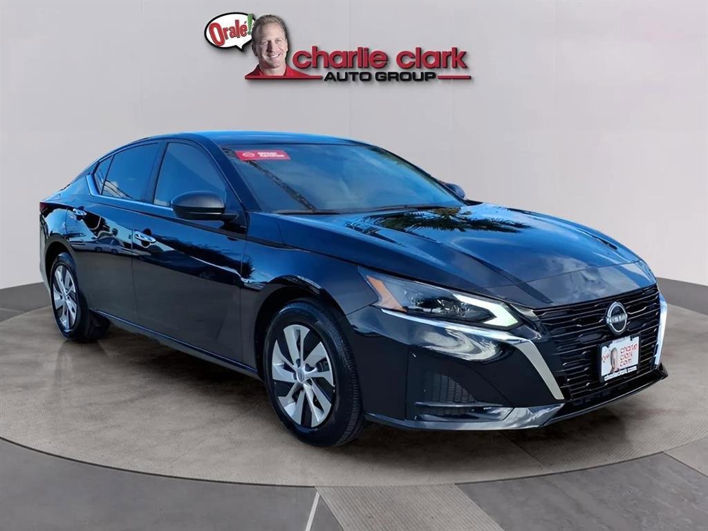 Used 2025 Nissan Altima 2.5 S image 7