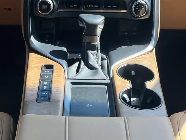 Used 2025 Lexus LX 600 4WD w/ Accessory Package (2T) image 16