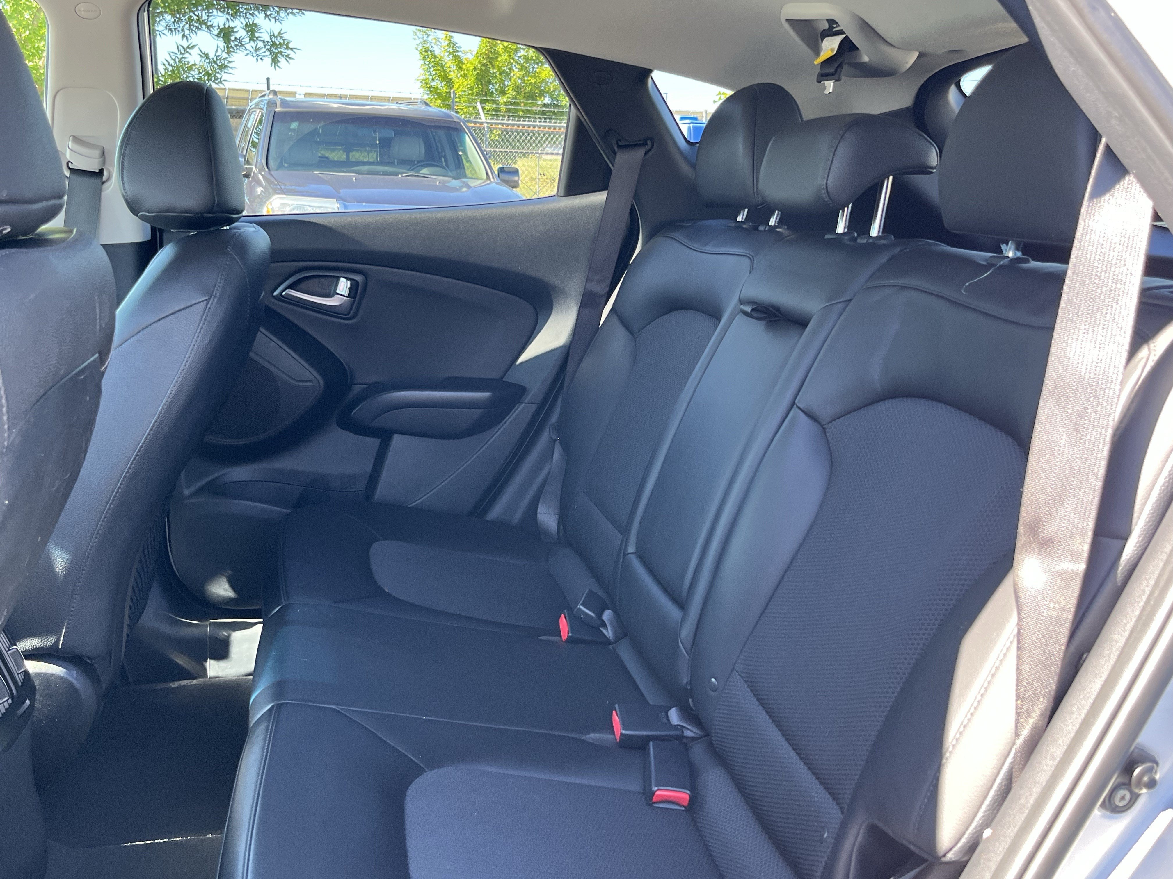 Used 2014 Hyundai Tucson SE AWD/4WD image 14