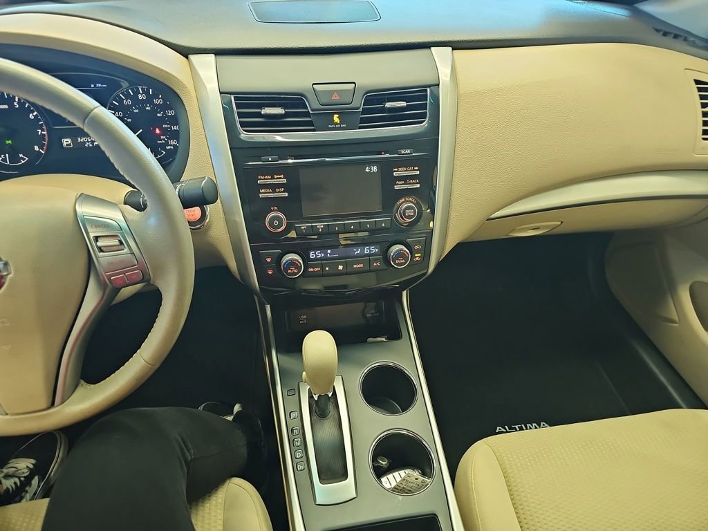 Used 2015 Nissan Altima 2.5 SV image 20