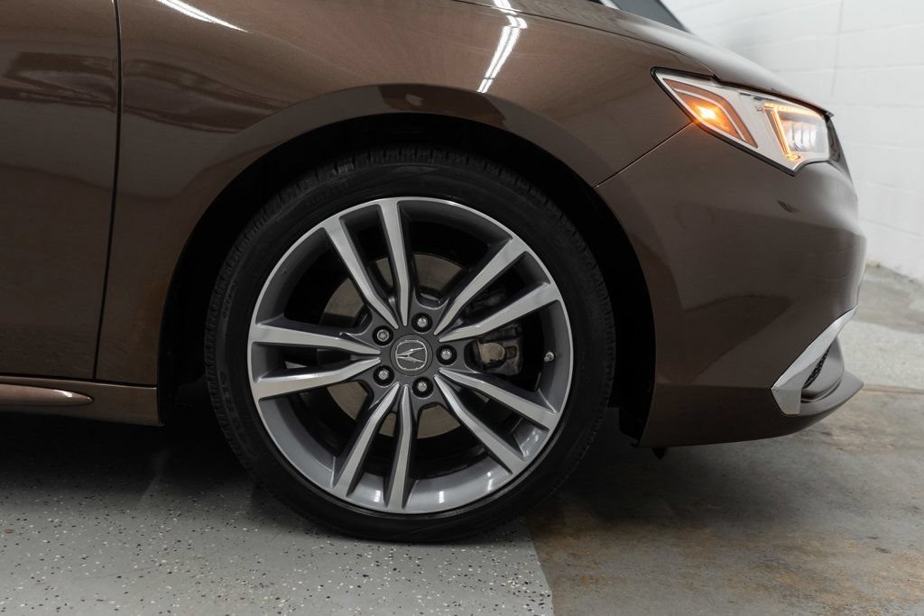 Used 2020 Acura TLX w/ Technology Package FWD image 33
