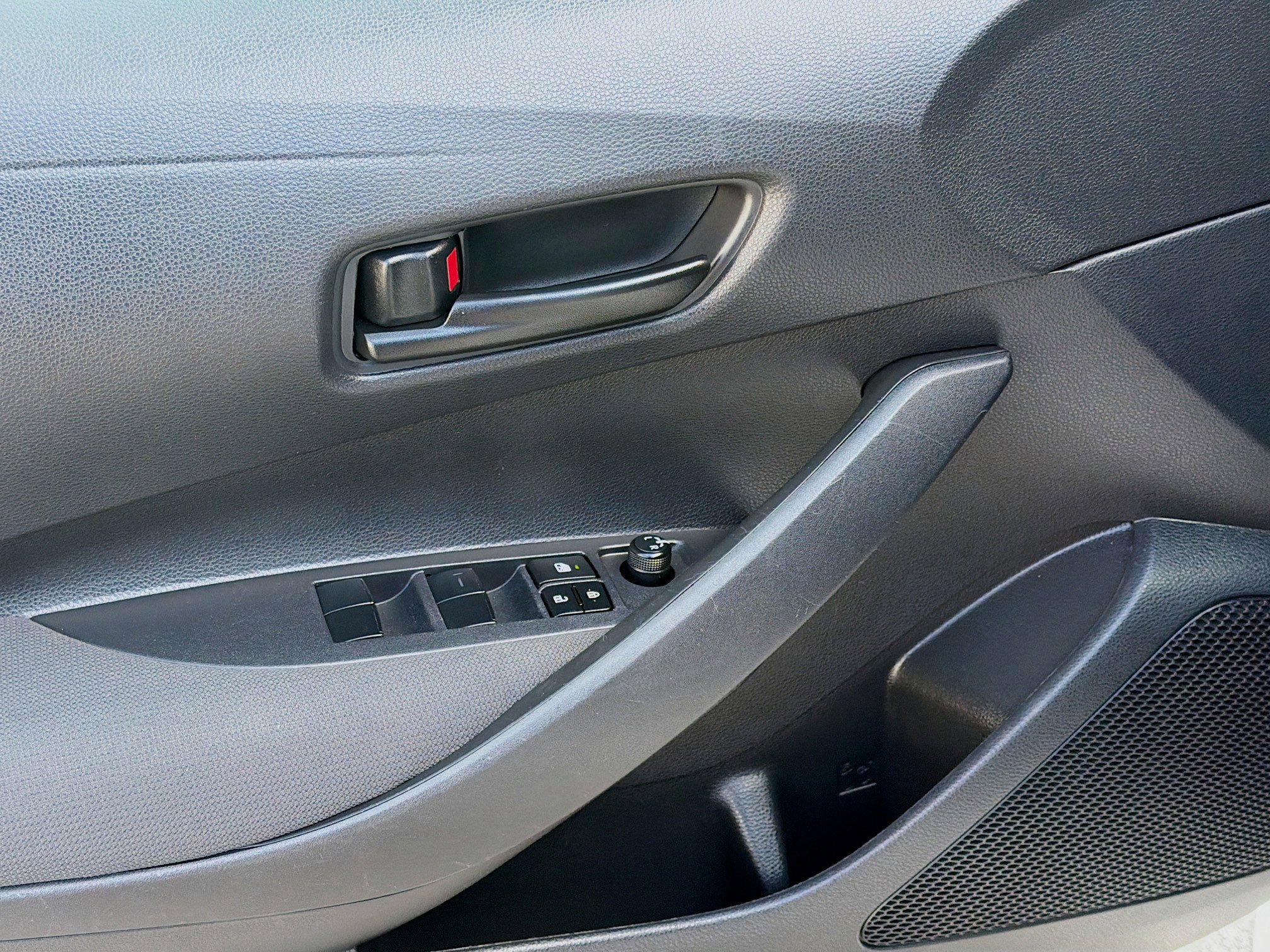 Used 2024 Toyota Corolla LE image 16