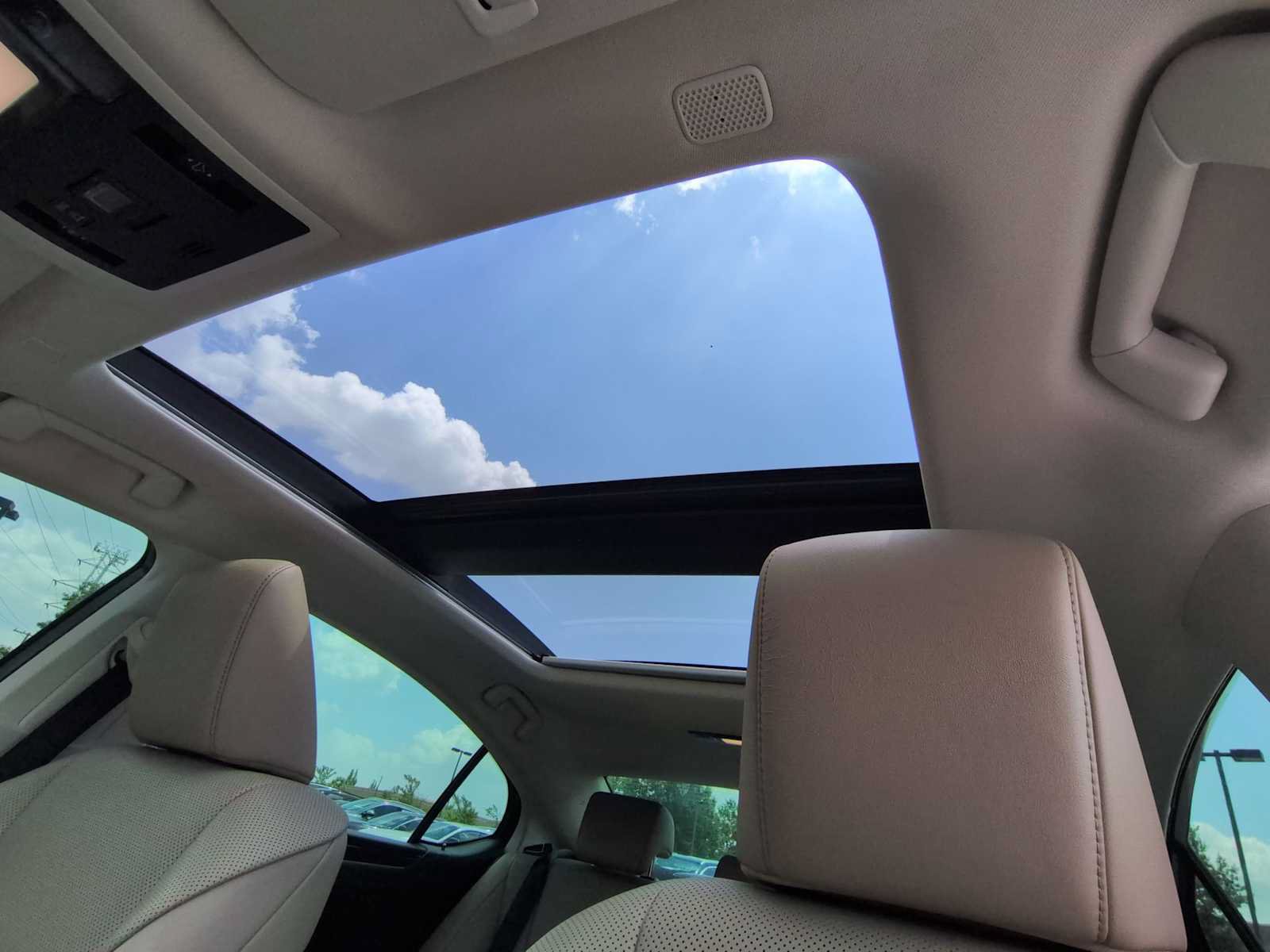 Used 2019 Lexus ES 350 w/ Premium Package FWD image 20