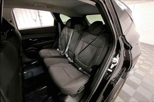 Used 2025 Hyundai Tucson SE FWD image 24