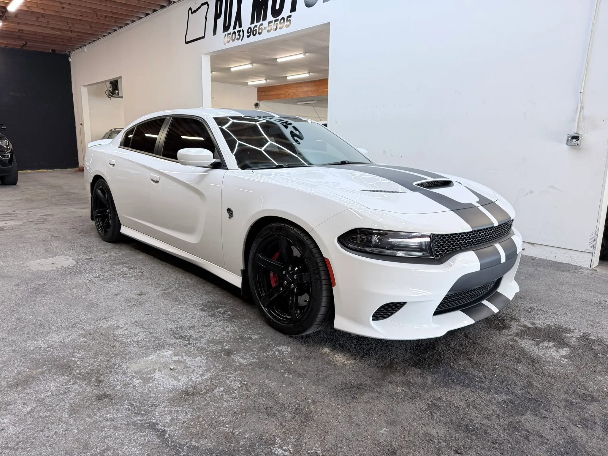 Used 2018 Dodge Charger SRT Hellcat w/ Harman/Kardon Audio Group RWD image 2