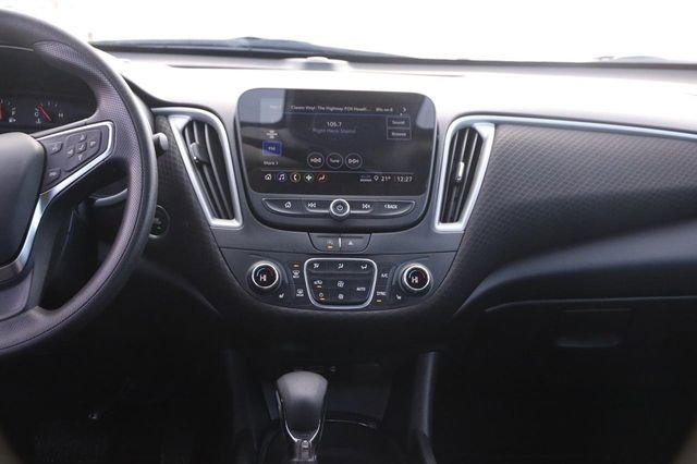 Used 2024 Chevrolet Malibu LT FWD image 23