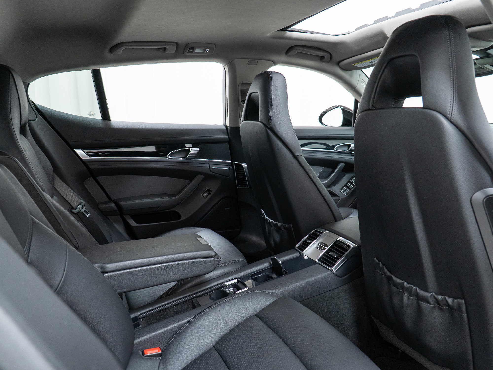 Used 2011 Porsche Panamera 4 AWD/4WD image 27