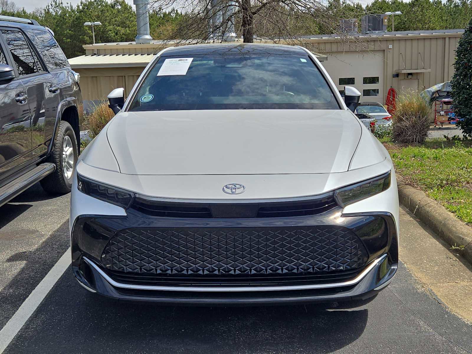 Used 2024 Toyota Crown Limited image 2