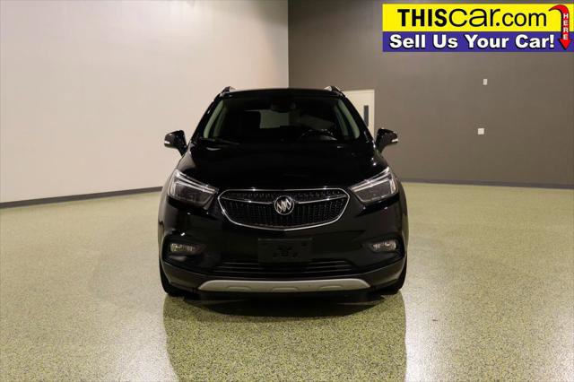 Used 2019 Buick Encore Essence image 2