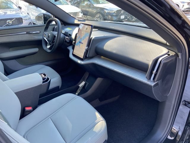 New 2026 Volvo EX30 Plus w/ Climate Package RWD image 17
