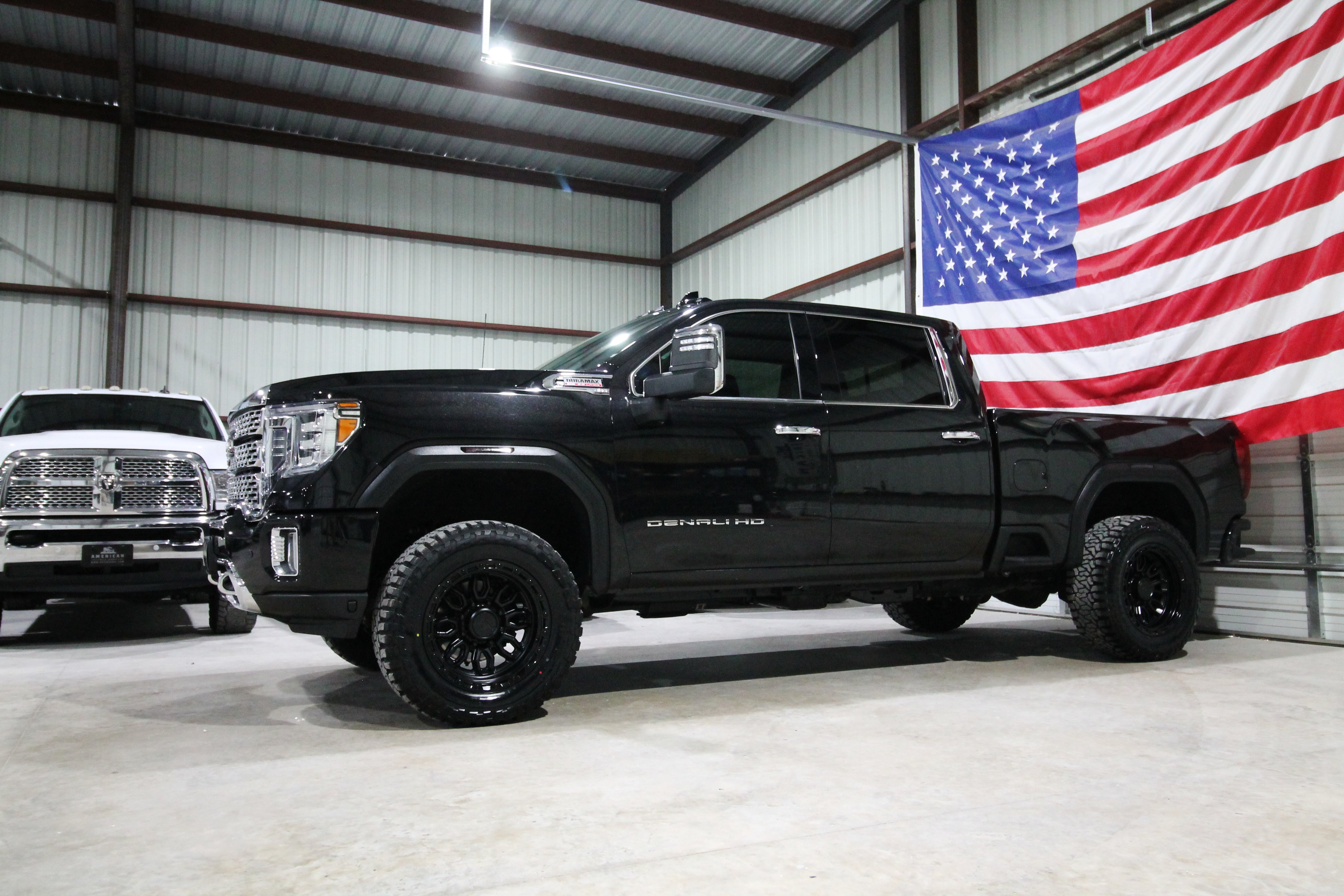 Used 2022 GMC Sierra 2500 Denali w/ Denali Ultimate Package AWD/4WD image 4