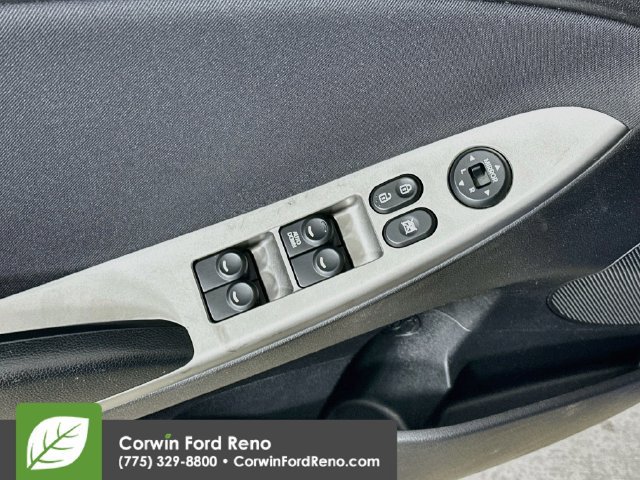 Used 2015 Hyundai Accent GS FWD image 18