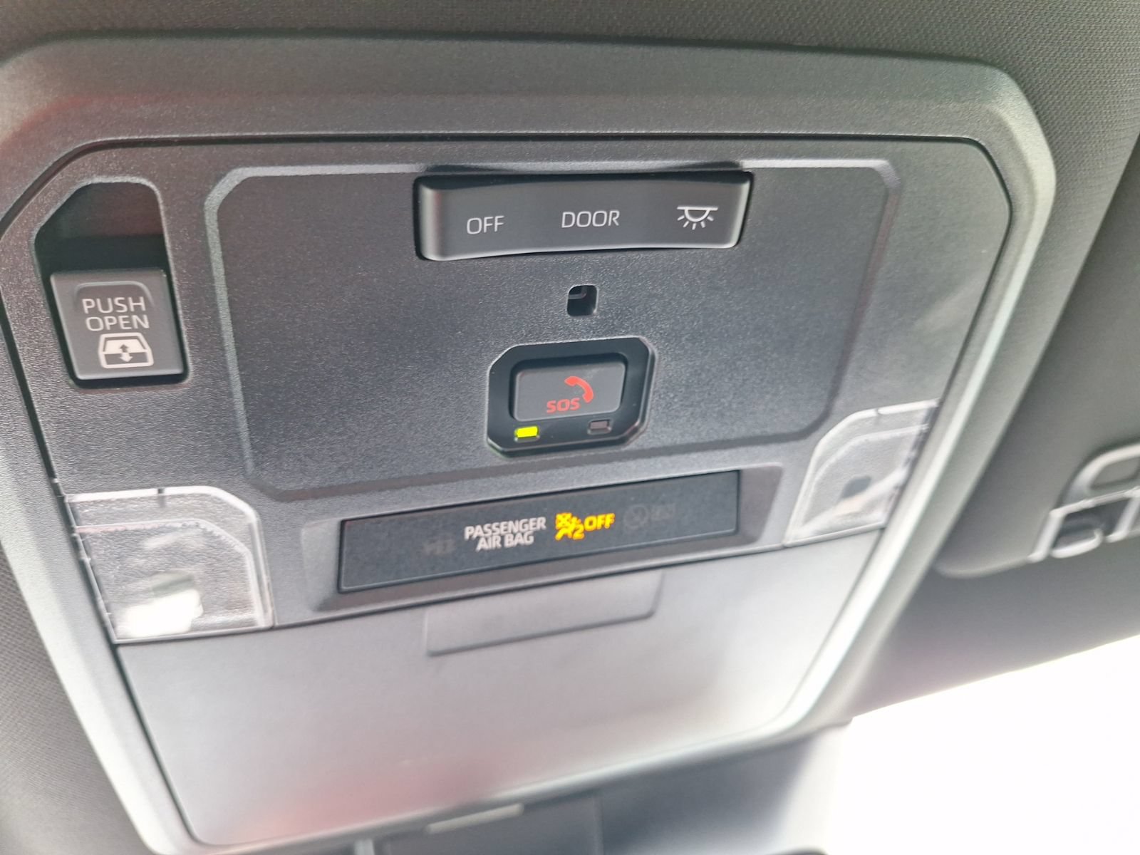 Used 2026 Toyota Tundra Limited AWD/4WD image 29