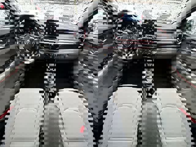 Used 2021 Kia Forte LXS image 18