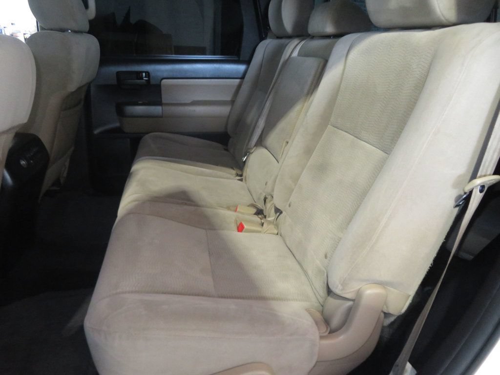 Used 2015 Toyota Sequoia SR5 AWD/4WD image 27