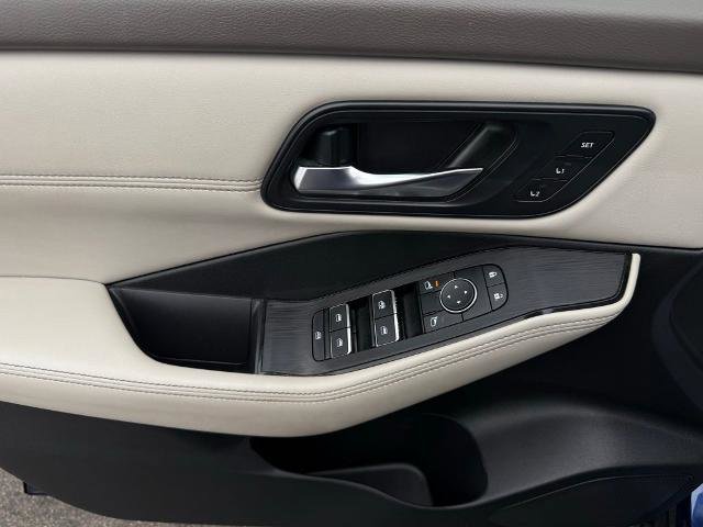 Certified 2023 Nissan Rogue SL w/ SL Premium Package image 21