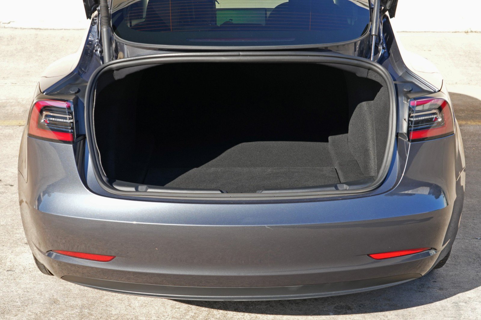 Used 2023 Tesla Model 3 Standard Range RWD image 10