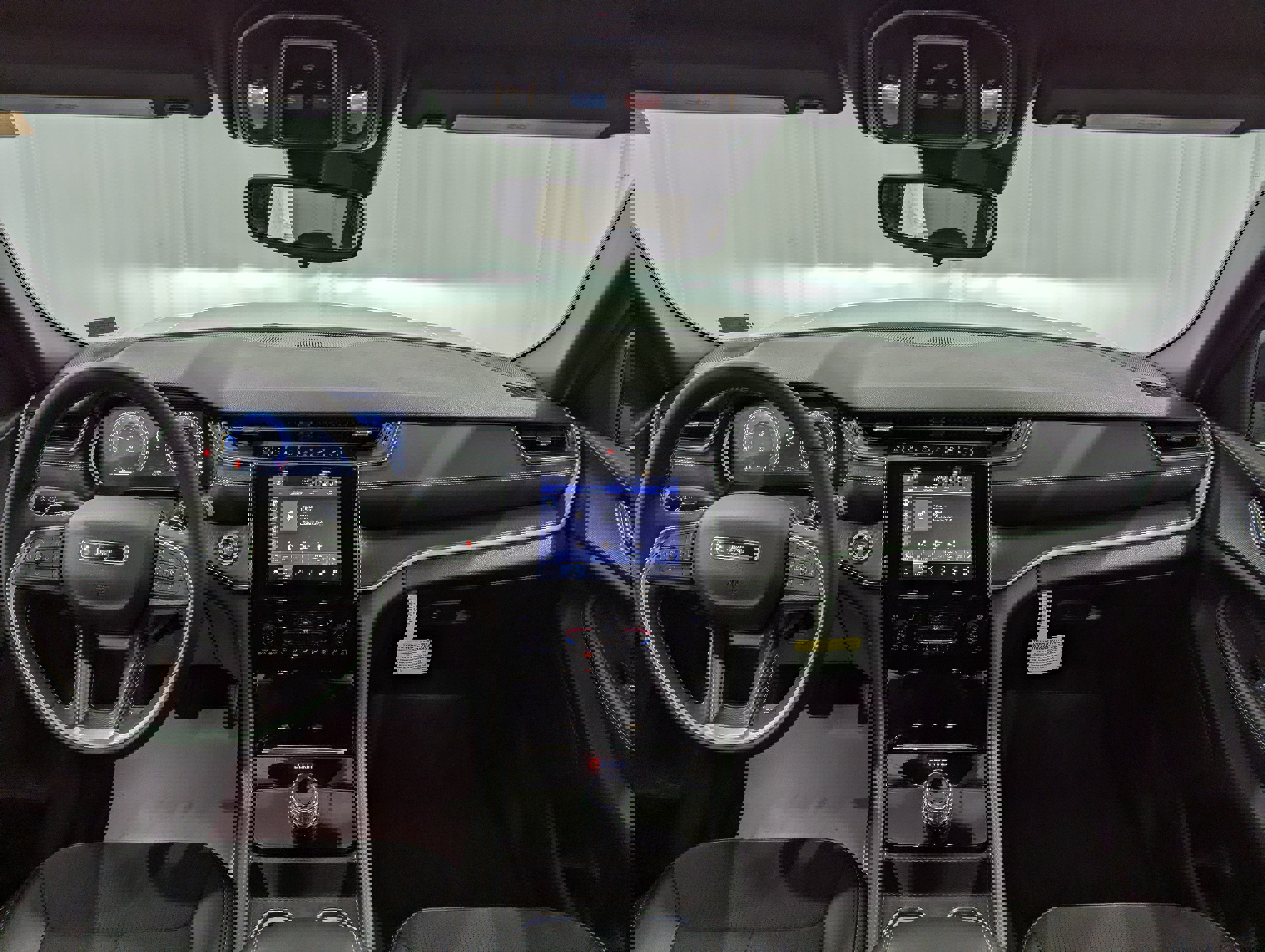 Used 2024 Jeep Grand Cherokee Altitude image 12