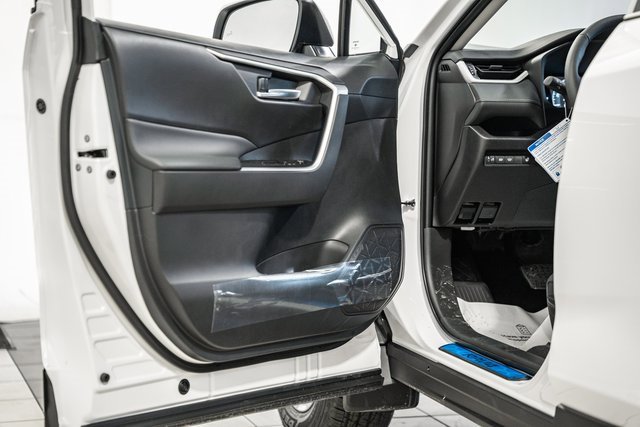 New 2025 Toyota RAV4 XLE image 23