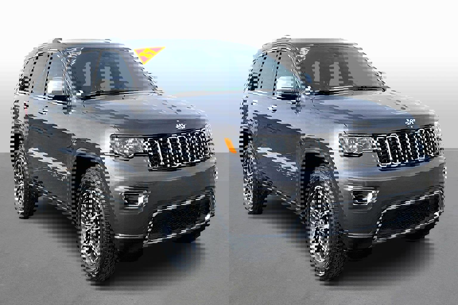 Used 2017 Jeep Grand Cherokee Limited image 10