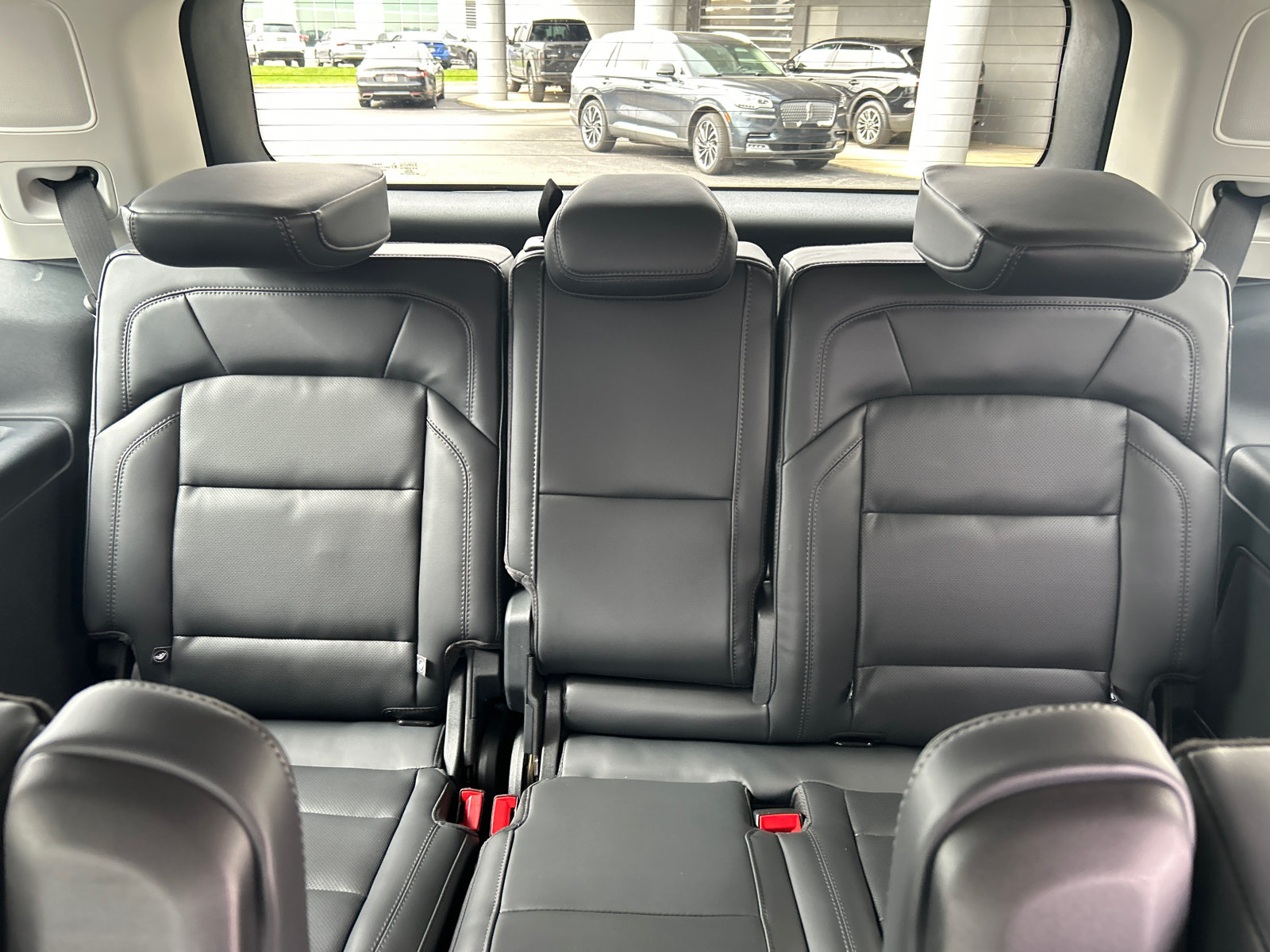 New 2027 Lincoln Navigator Reserve AWD/4WD image 28