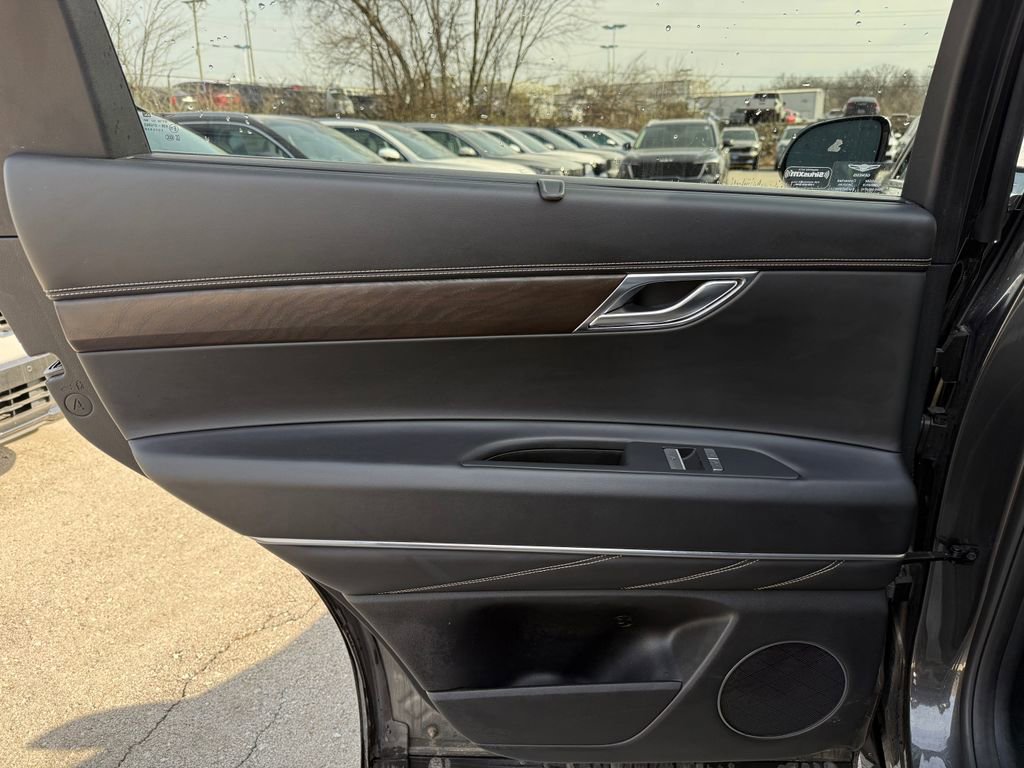 Used 2024 Genesis GV80 2.5T AWD/4WD image 9