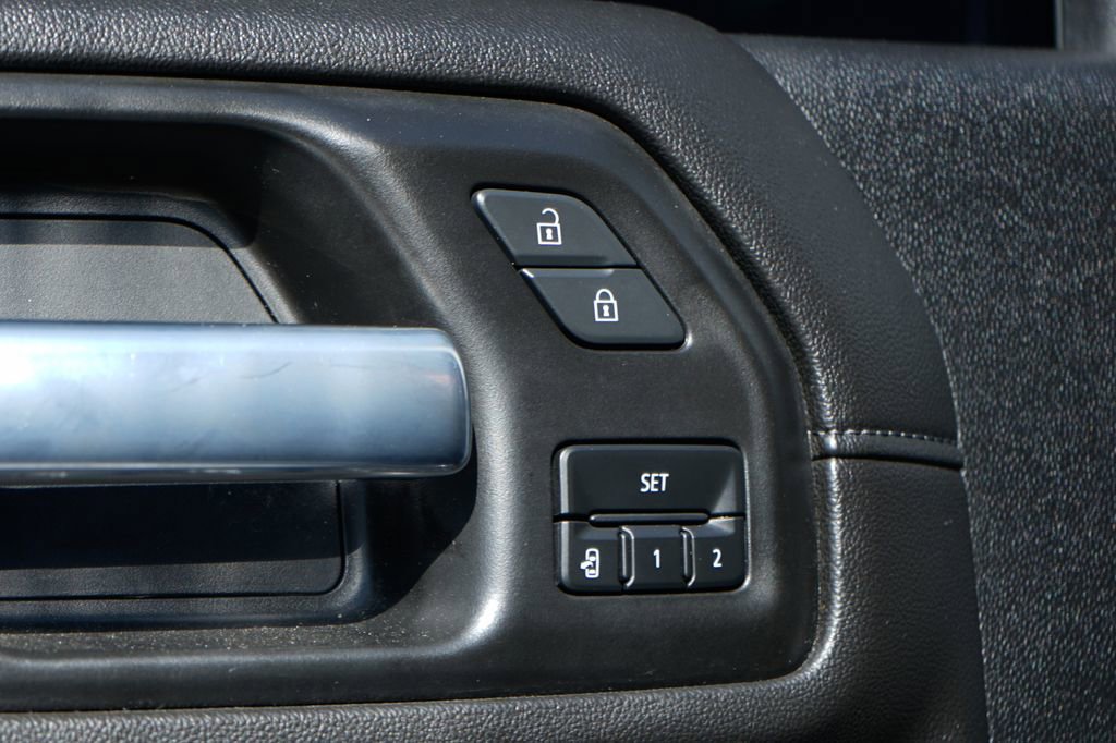 Used 2021 Chevrolet Silverado 3500 LTZ w/ LTZ Premium Package AWD/4WD image 16