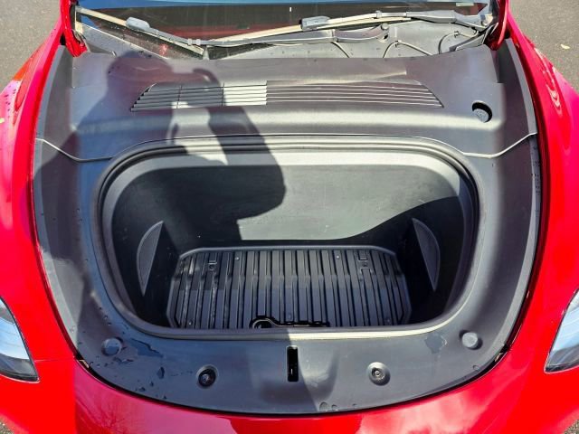 Used 2021 Tesla Model Y Long Range image 38