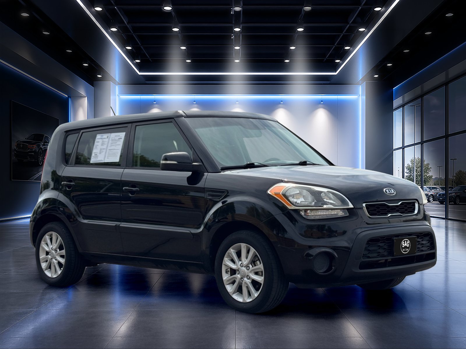 Used 2012 Kia Soul + FWD image 2