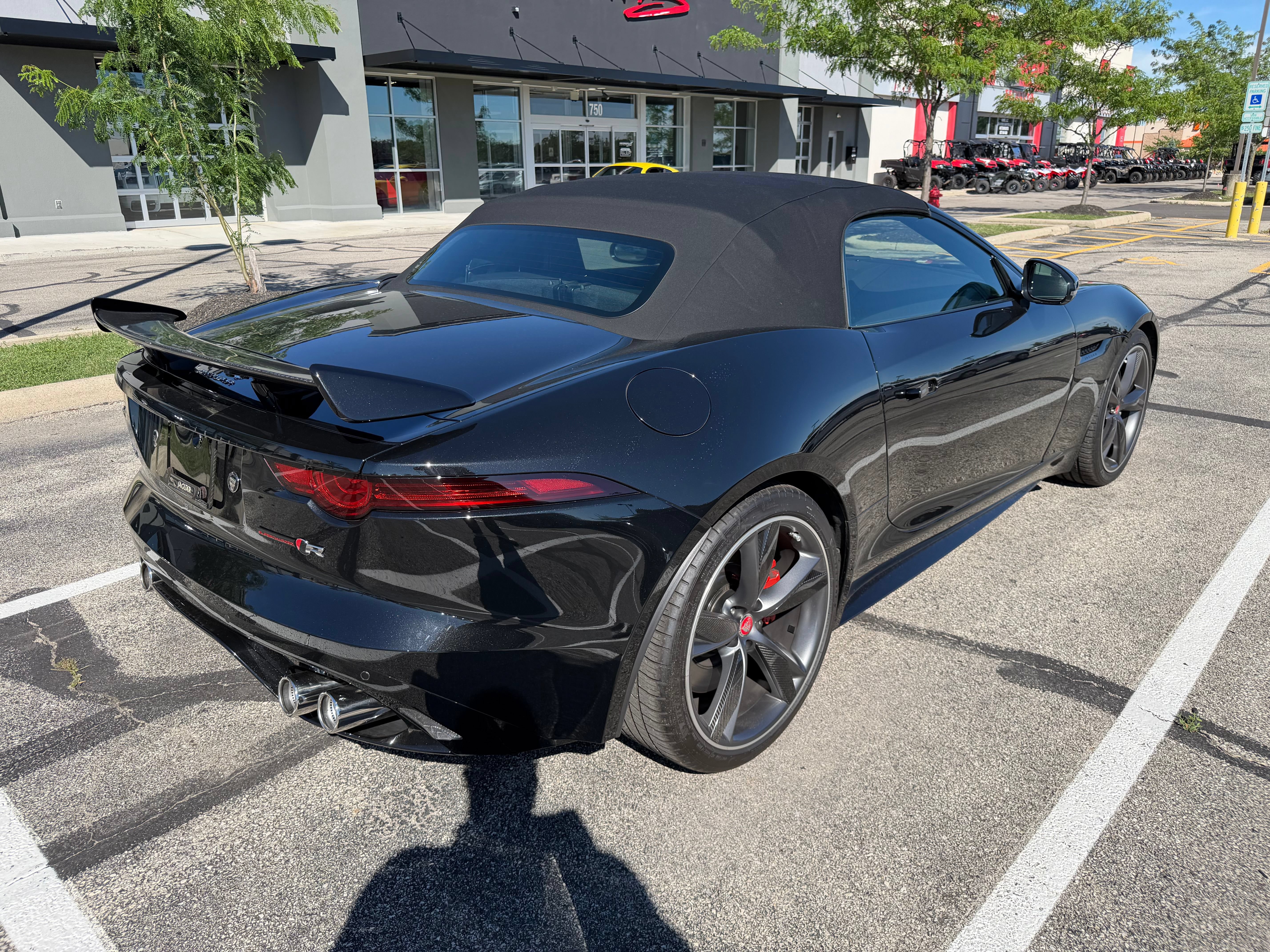 Used 2018 Jaguar F-TYPE R AWD/4WD image 12