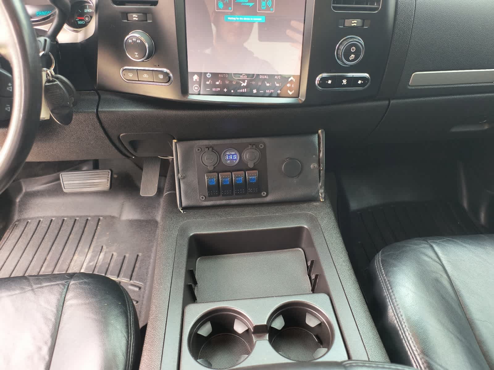 Used 2012 Chevrolet Silverado 2500 LT w/ Interior Plus Package AWD/4WD image 11
