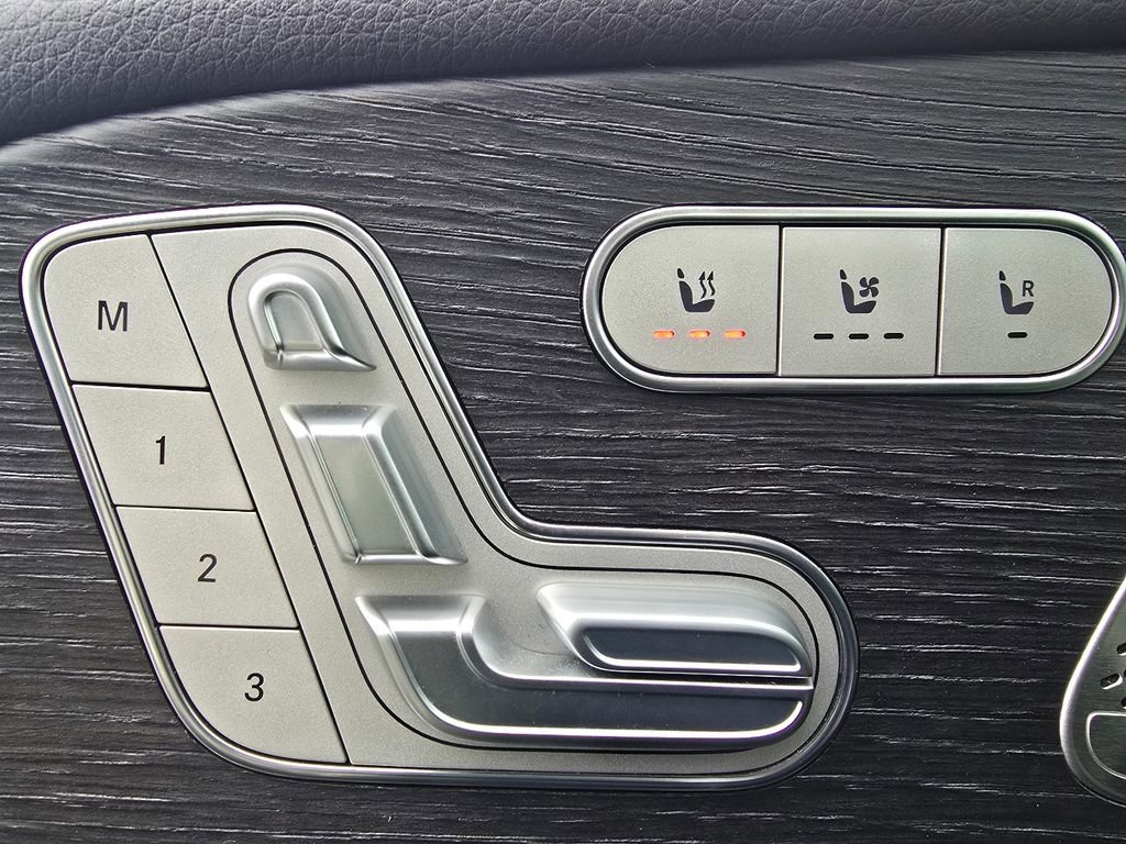 Certified 2023 Mercedes-Benz GLS 450 4MATIC image 6