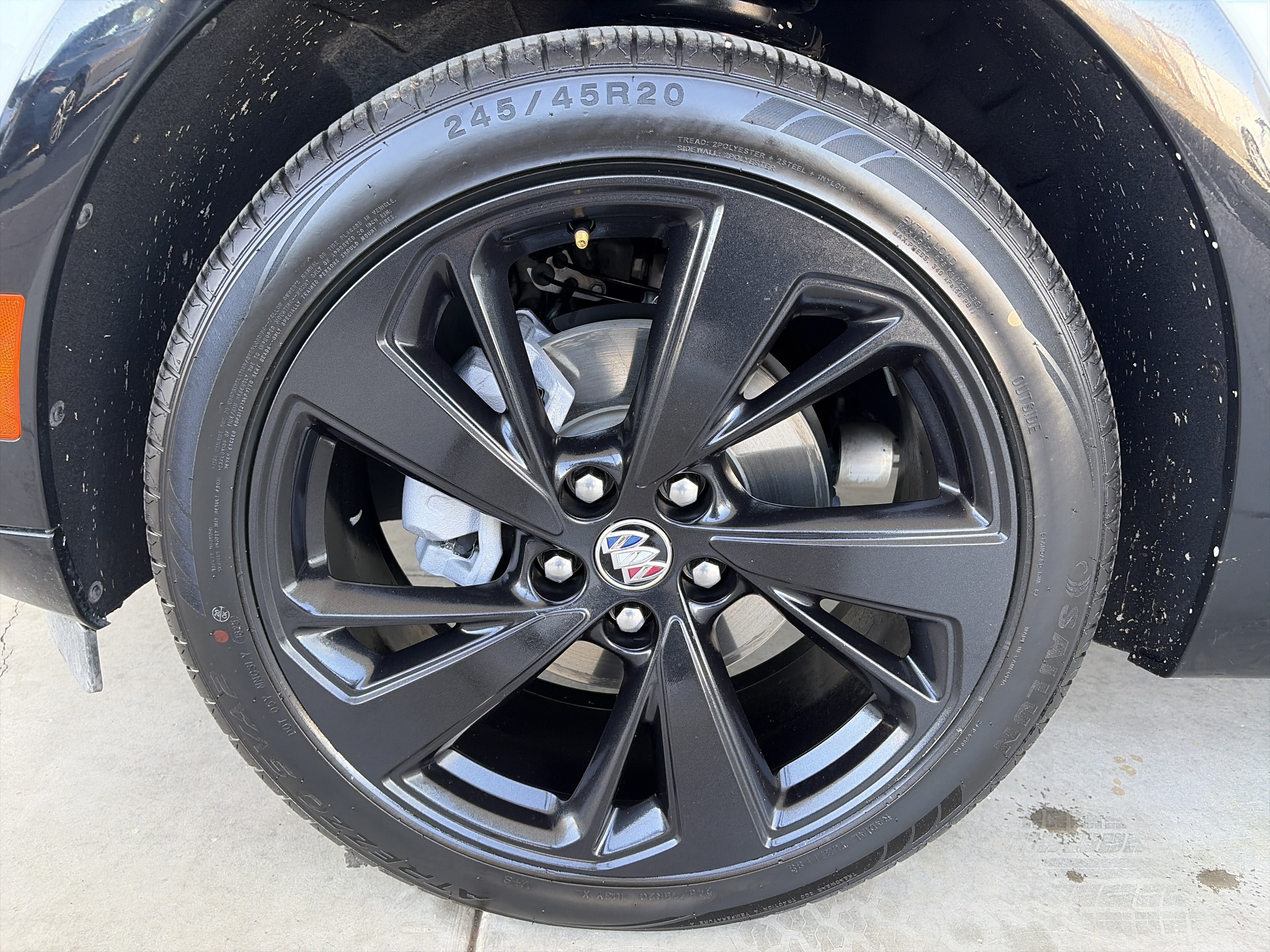 Used 2022 Buick Envision Essence w/ Technology Package II FWD image 8