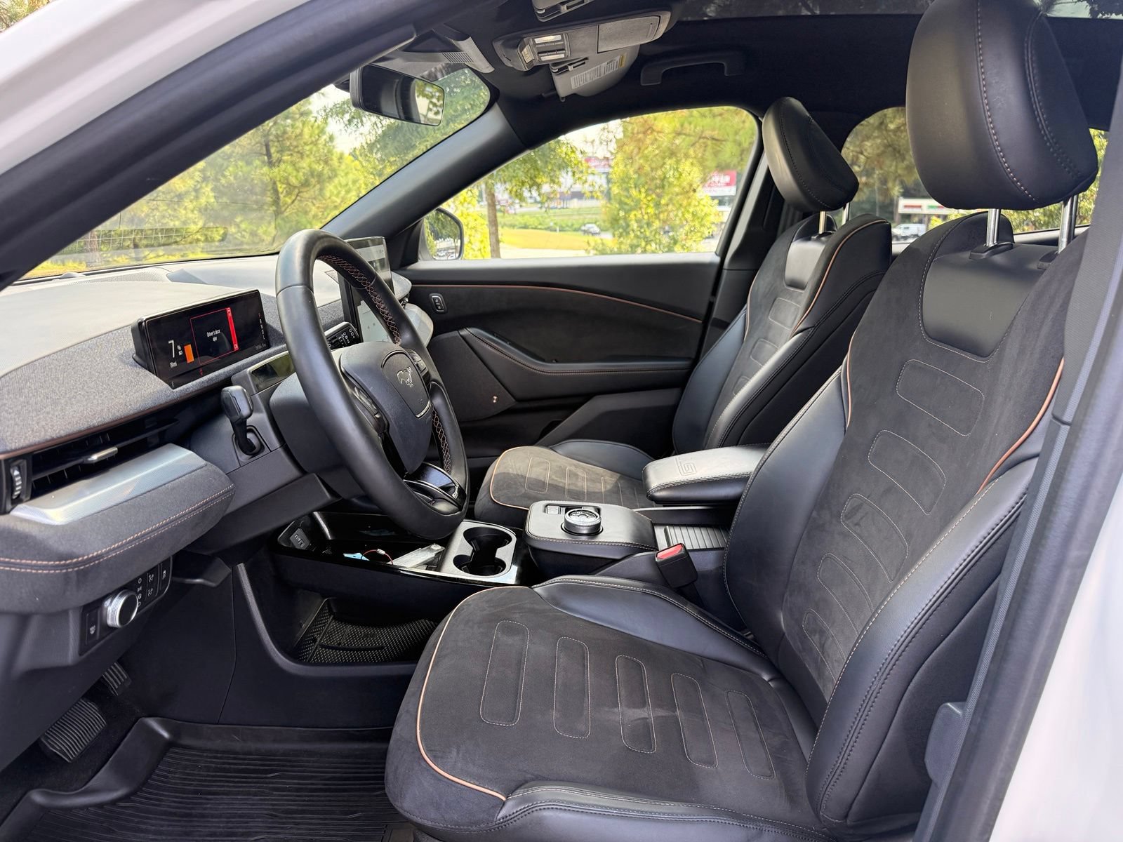 Used 2022 Ford Mustang Mach-E GT AWD/4WD image 31
