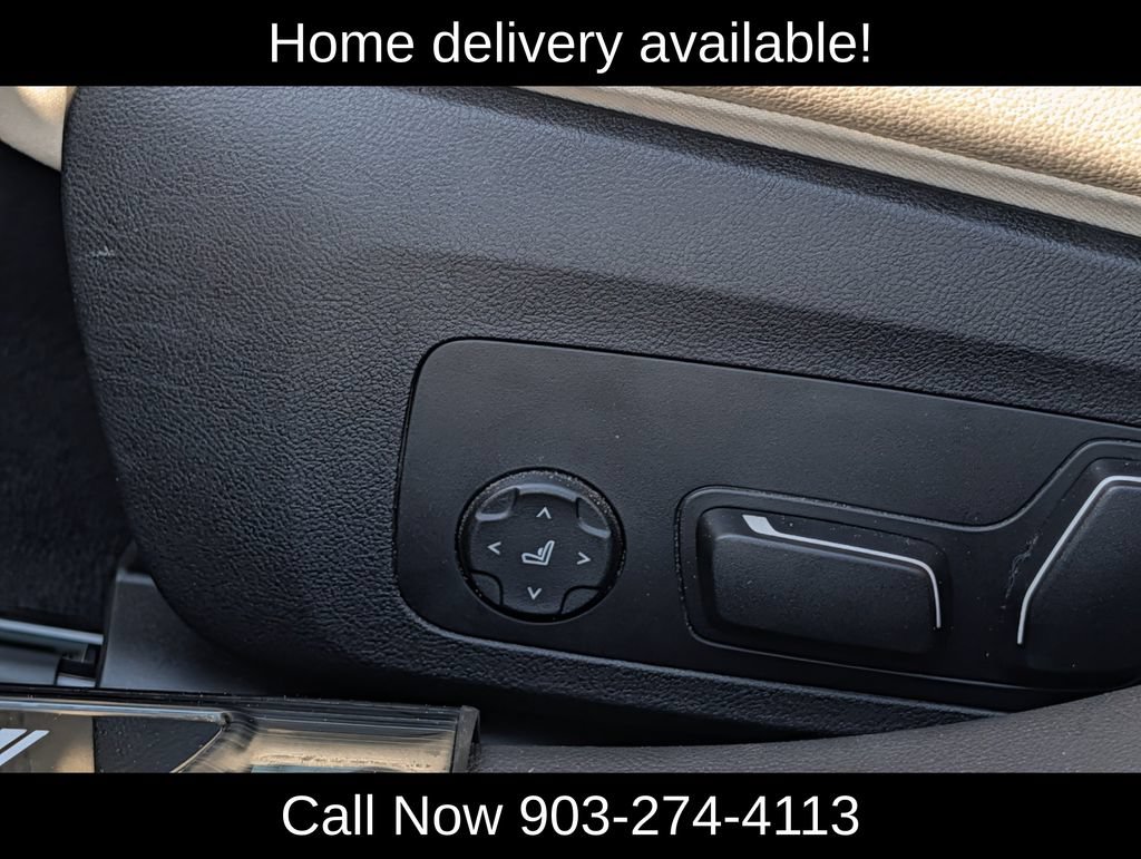 Used 2024 BMW 330i Sedan w/ M Sport Package RWD image 25