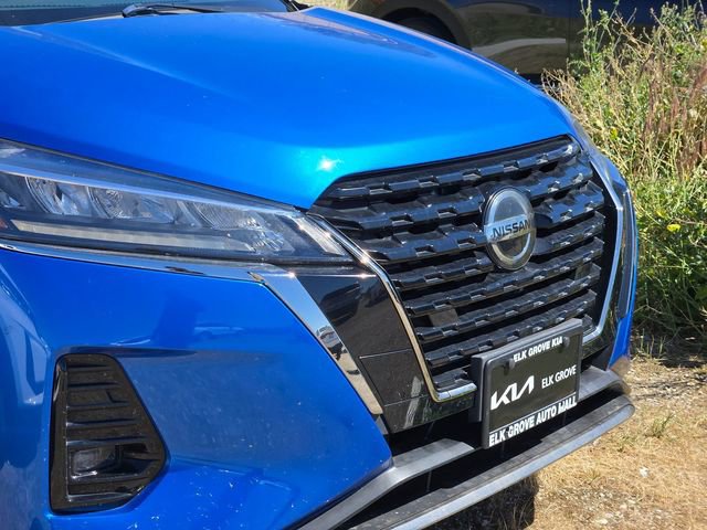 Used 2021 Nissan Kicks SR w/ SR Premium Package image 4