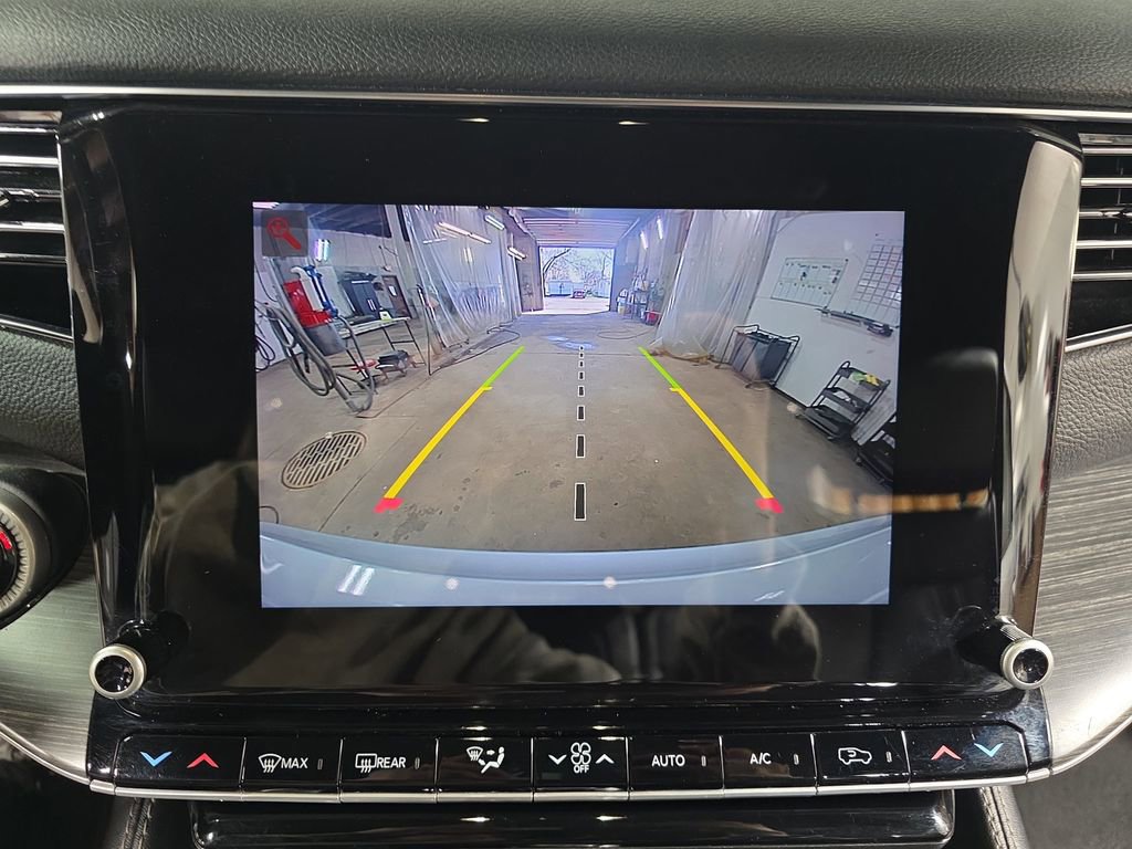 Used 2023 Jeep Wagoneer L Series II image 25