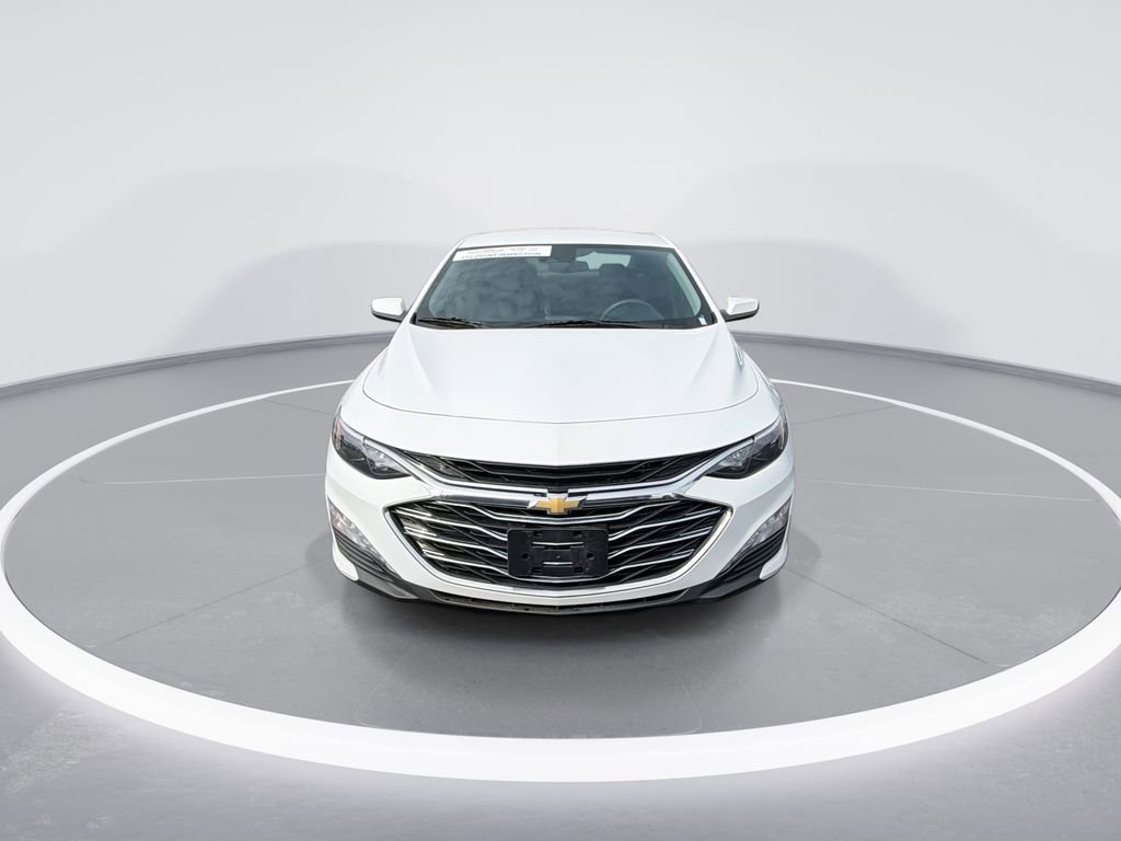 Used 2021 Chevrolet Malibu LT FWD image 3