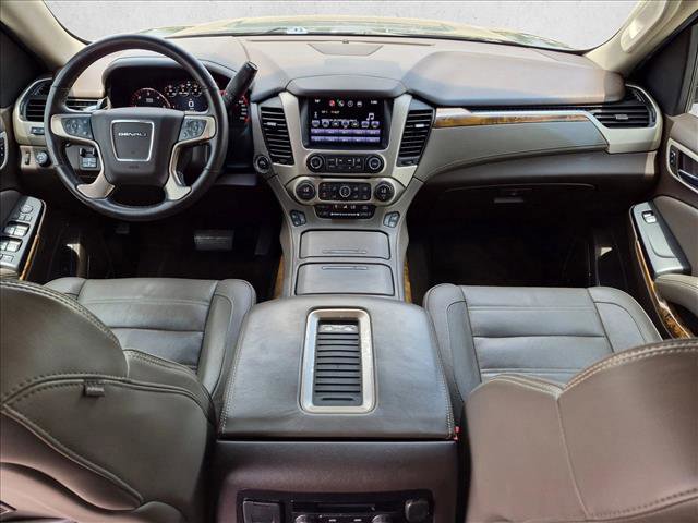 Used 2016 GMC Yukon Denali RWD image 18