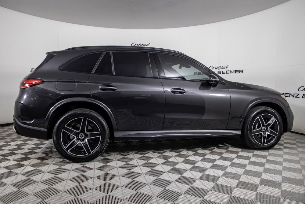 Used 2025 Mercedes-Benz GLC 300 w/ AMG Line image 4
