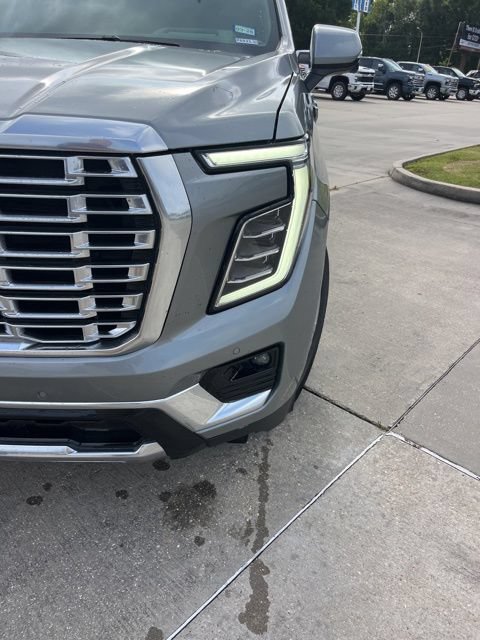 Used 2025 GMC Yukon Denali AWD/4WD image 14