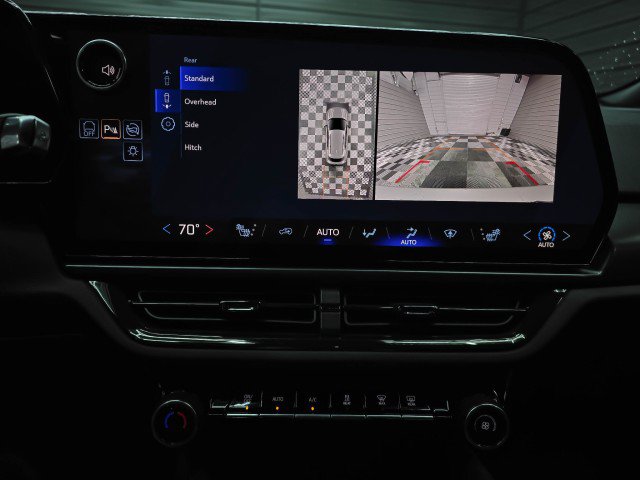 Used 2024 Chevrolet Equinox EV RS AWD/4WD image 25