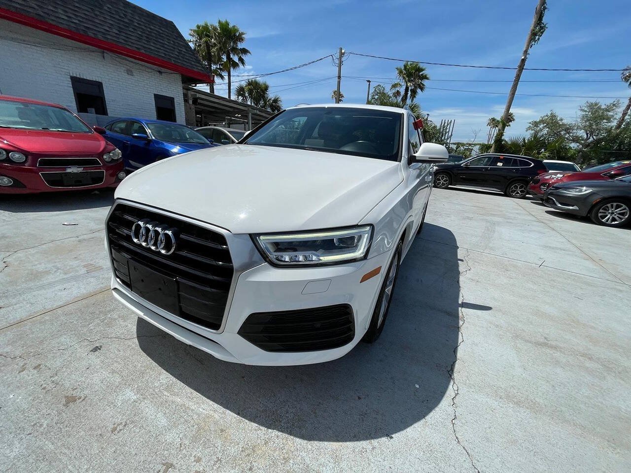 Used 2018 Audi Q3 2.0T Premium Plus AWD/4WD image 9