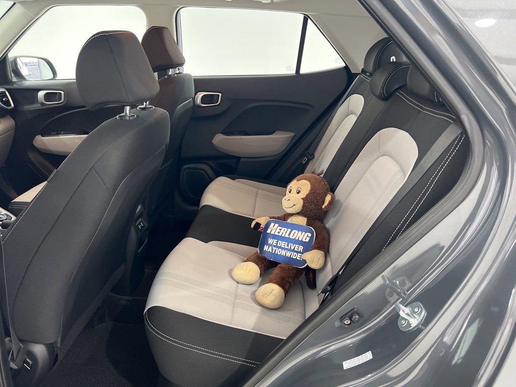 Used 2024 Hyundai Venue SEL image 22