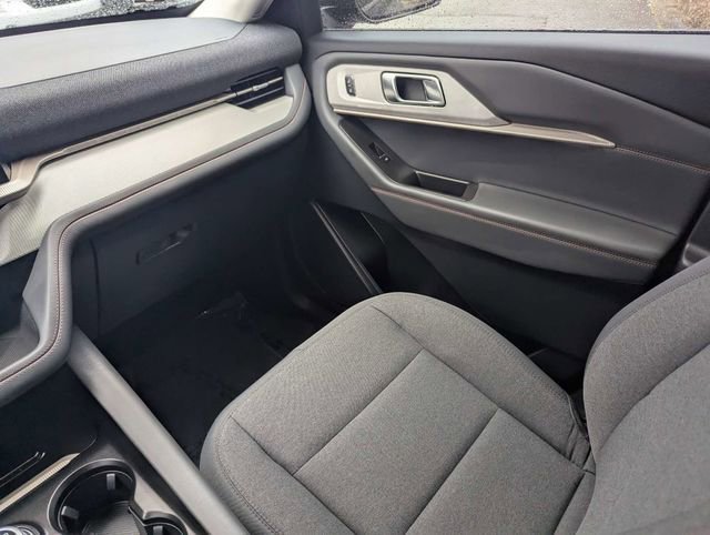 Used 2025 Ford Explorer Active image 16